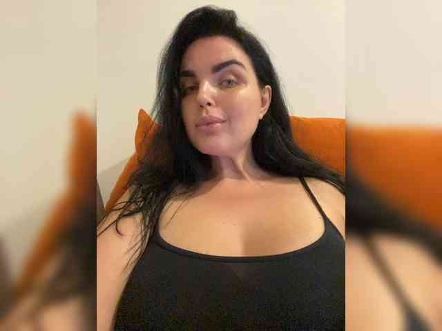 MissBooobs webcam