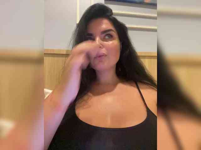 MissBooobs webcam