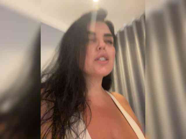 MissBooobs webcam