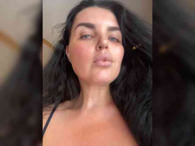 MissBooobs webcam