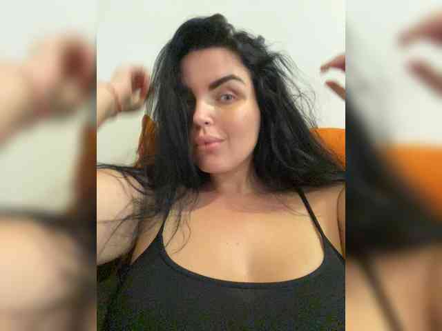 MissBooobs webcam