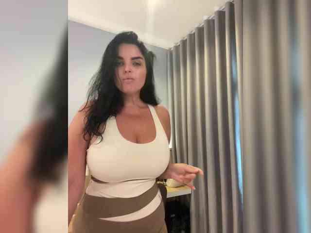 MissBooobs webcam