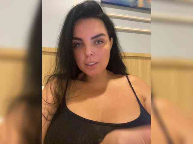 MissBooobs webcam