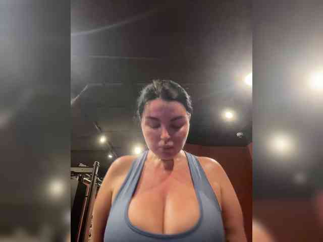 MissBooobs webcam