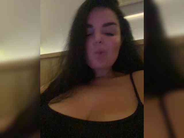MissBooobs webcam