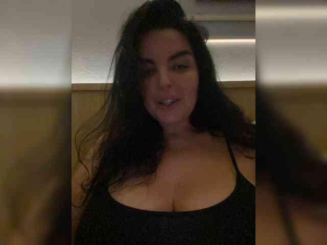 MissBooobs webcam