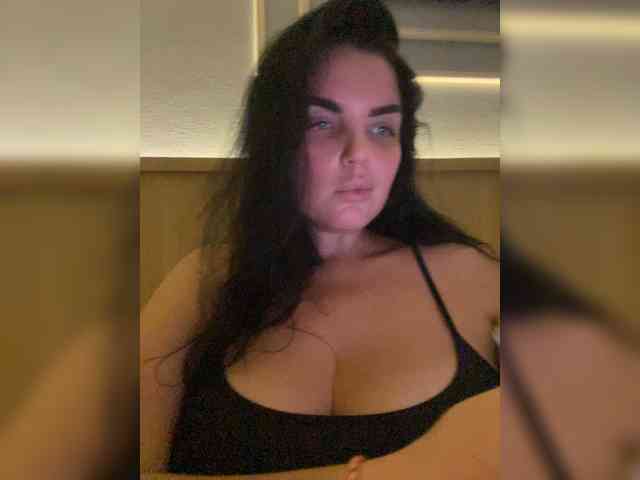 MissBooobs webcam