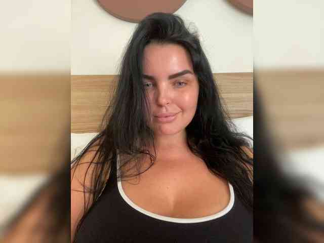 MissBooobs webcam