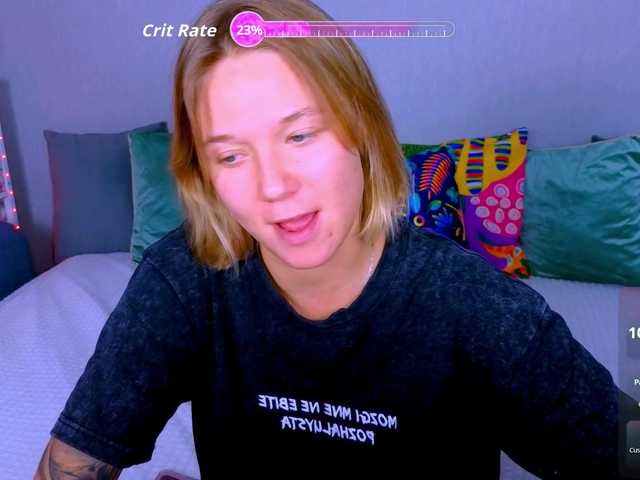 WhiteSoul live cam preview