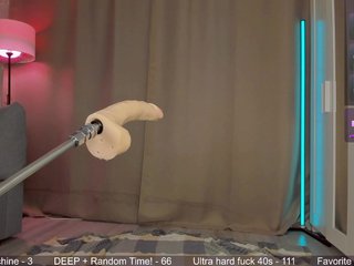 Juicy-Vikki Porn Show