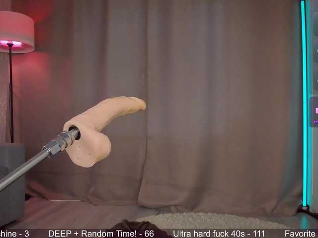 Juicy-Vikki live cam on BongaCams