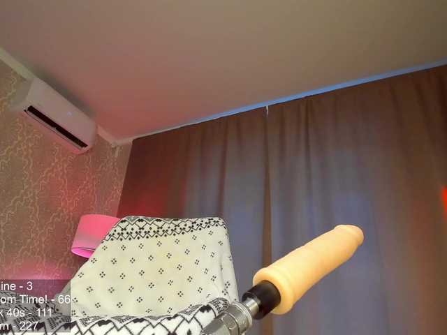Juicy-Vikki live cam on BongaCams