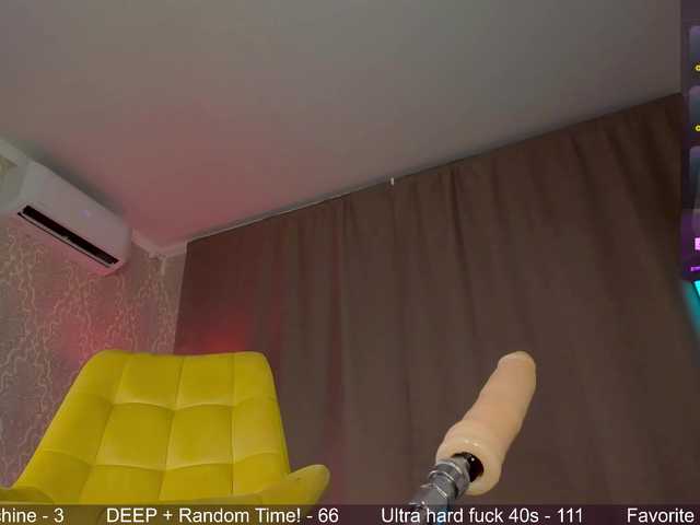 Juicy-Vikki live cam on BongaCams