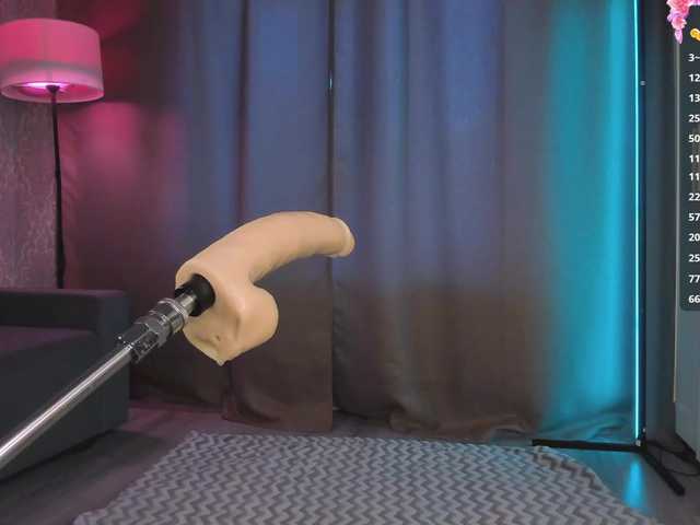  Juicy-Vikki chat room