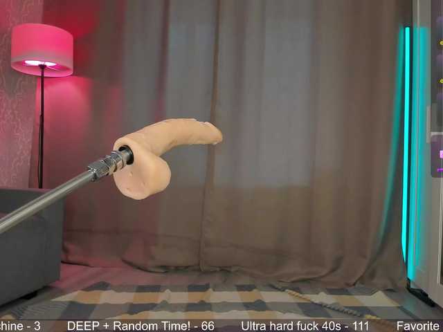 Juicy-Vikki live cam on BongaCams