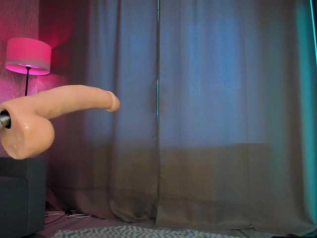 Juicy-Vikki
