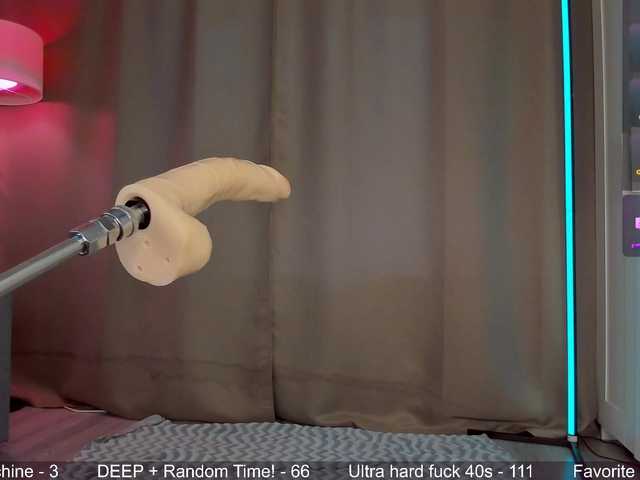 Juicy-Vikki live cam on BongaCams