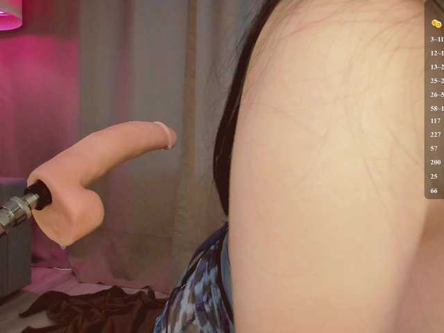 Juicy-Vikki