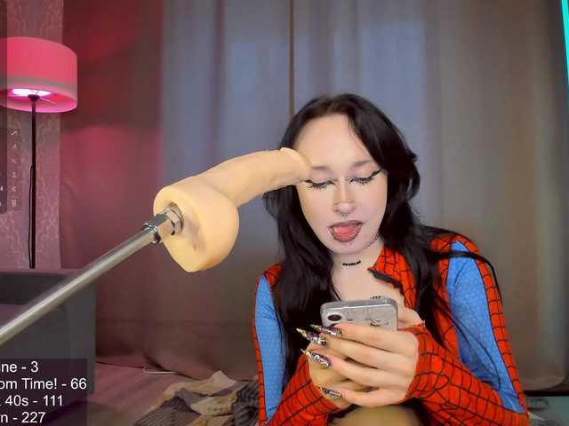 Juicy-Vikki