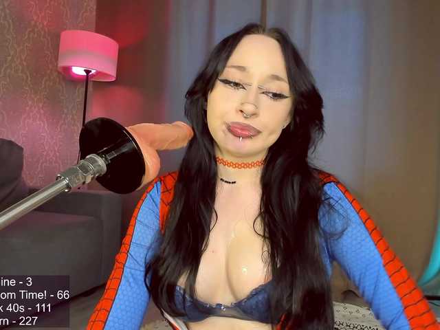 Juicy-Vikki live cam on BongaCams