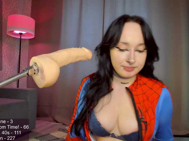 Juicy-Vikki