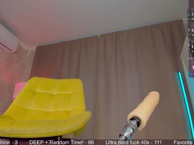 Juicy-Vikki live cam on BongaCams