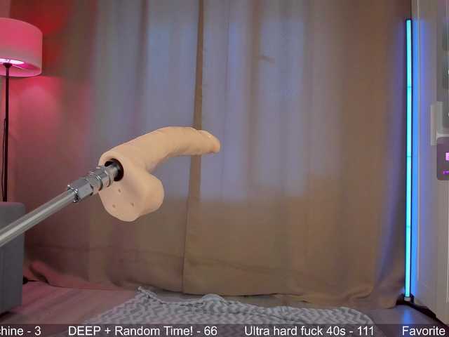 Juicy-Vikki live cam on BongaCams