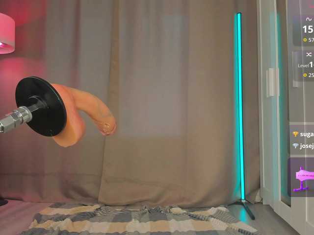 Juicy-Vikki live cam on BongaCams