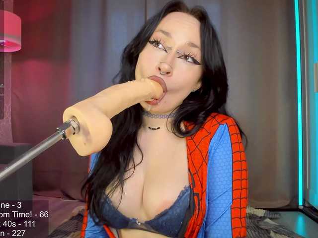 Juicy-Vikki live cam on BongaCams