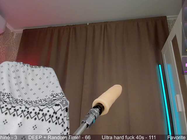 Juicy-Vikki live cam on BongaCams