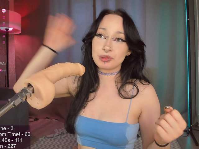 Juicy-Vikki live cam on BongaCams