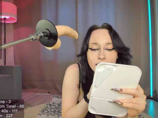 Juicy-Vikki webcam