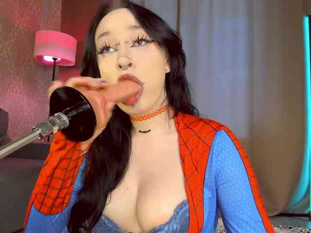 Juicy-Vikki