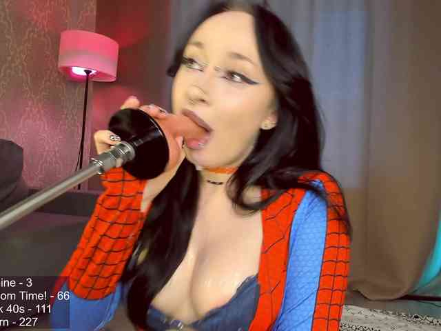 Juicy-Vikki