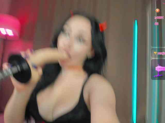 Juicy-Vikki webcam