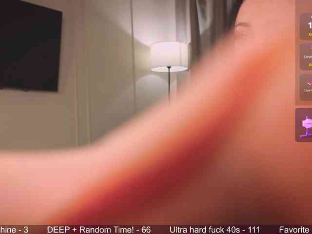 Juicy-Vikki webcam