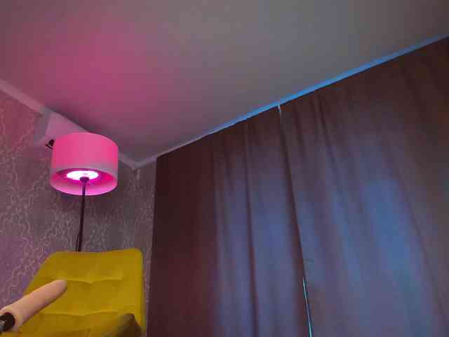 Juicy-Vikki webcam
