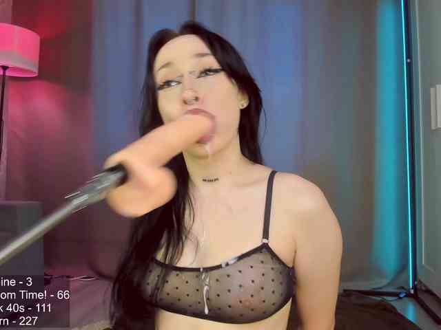 Juicy-Vikki webcam