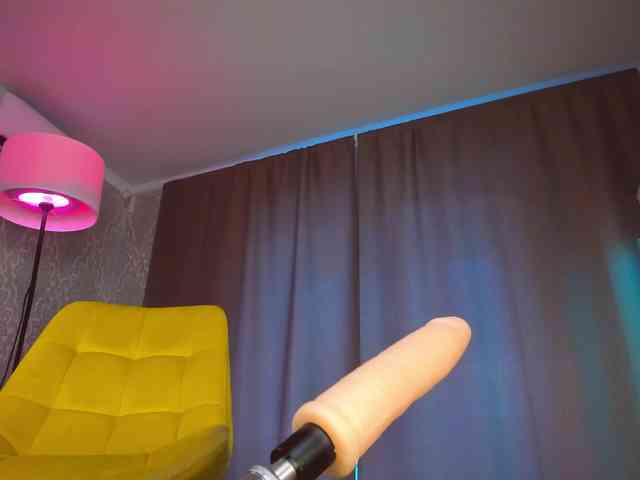 Juicy-Vikki webcam