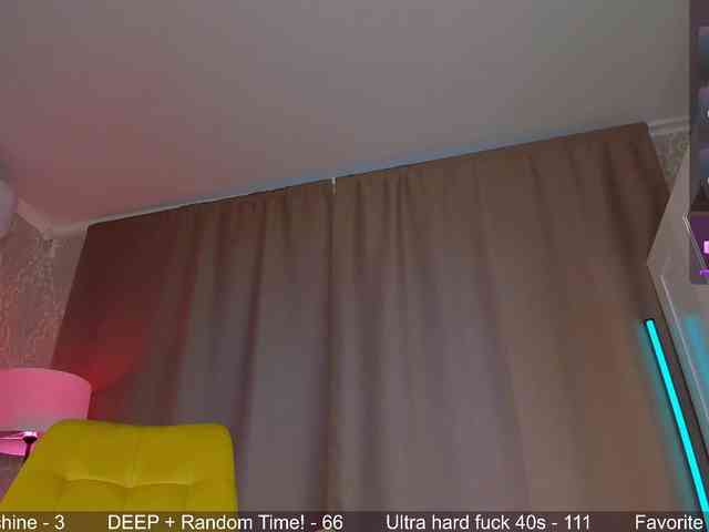 Juicy-Vikki webcam