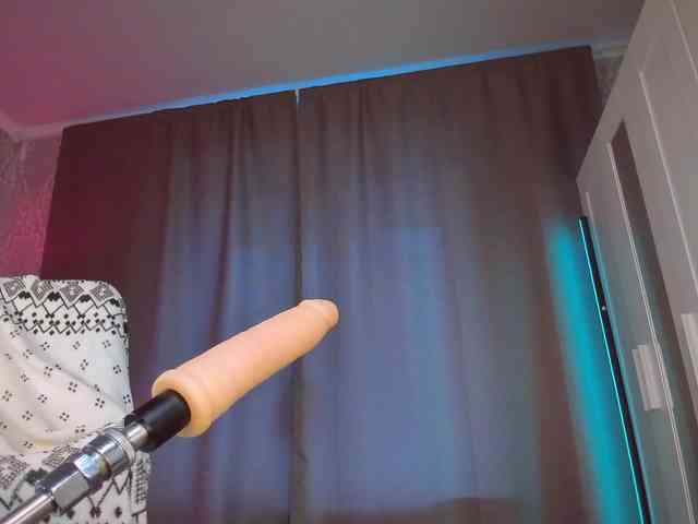 Juicy-Vikki webcam
