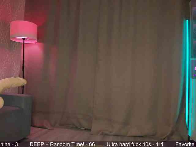 Juicy-Vikki webcam