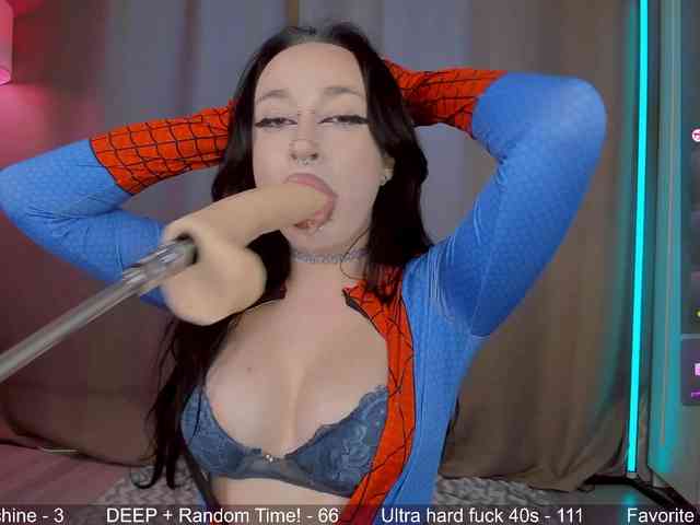 Juicy-Vikki