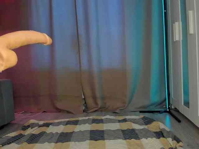 Juicy-Vikki webcam