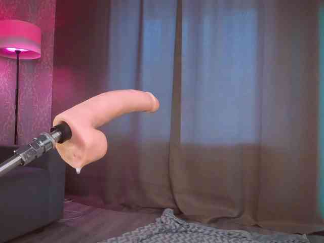 Juicy-Vikki Juicy-Vikki