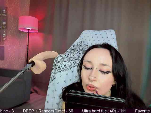 Juicy-Vikki webcam