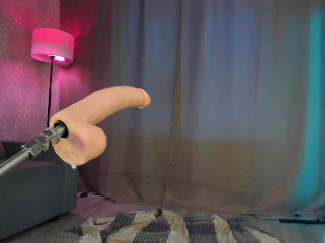 Juicy-Vikki webcam