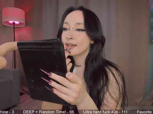 Juicy-Vikki webcam