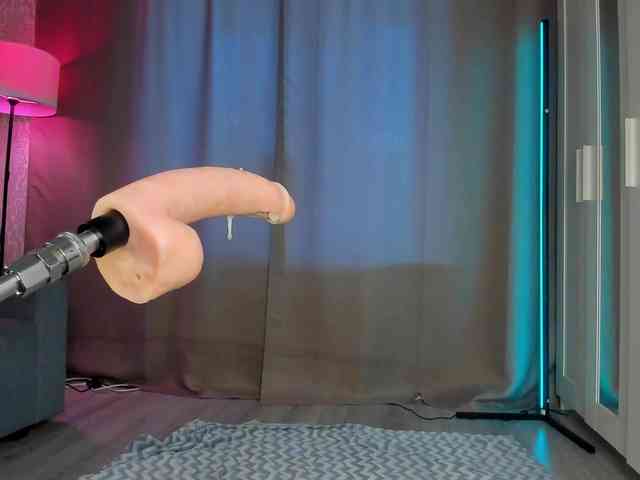 Juicy-Vikki webcam