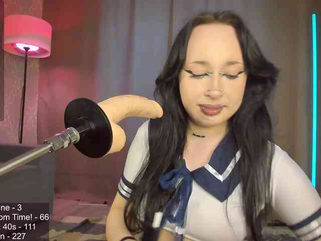 Juicy-Vikki webcam